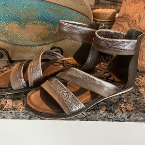 OTBT sandals